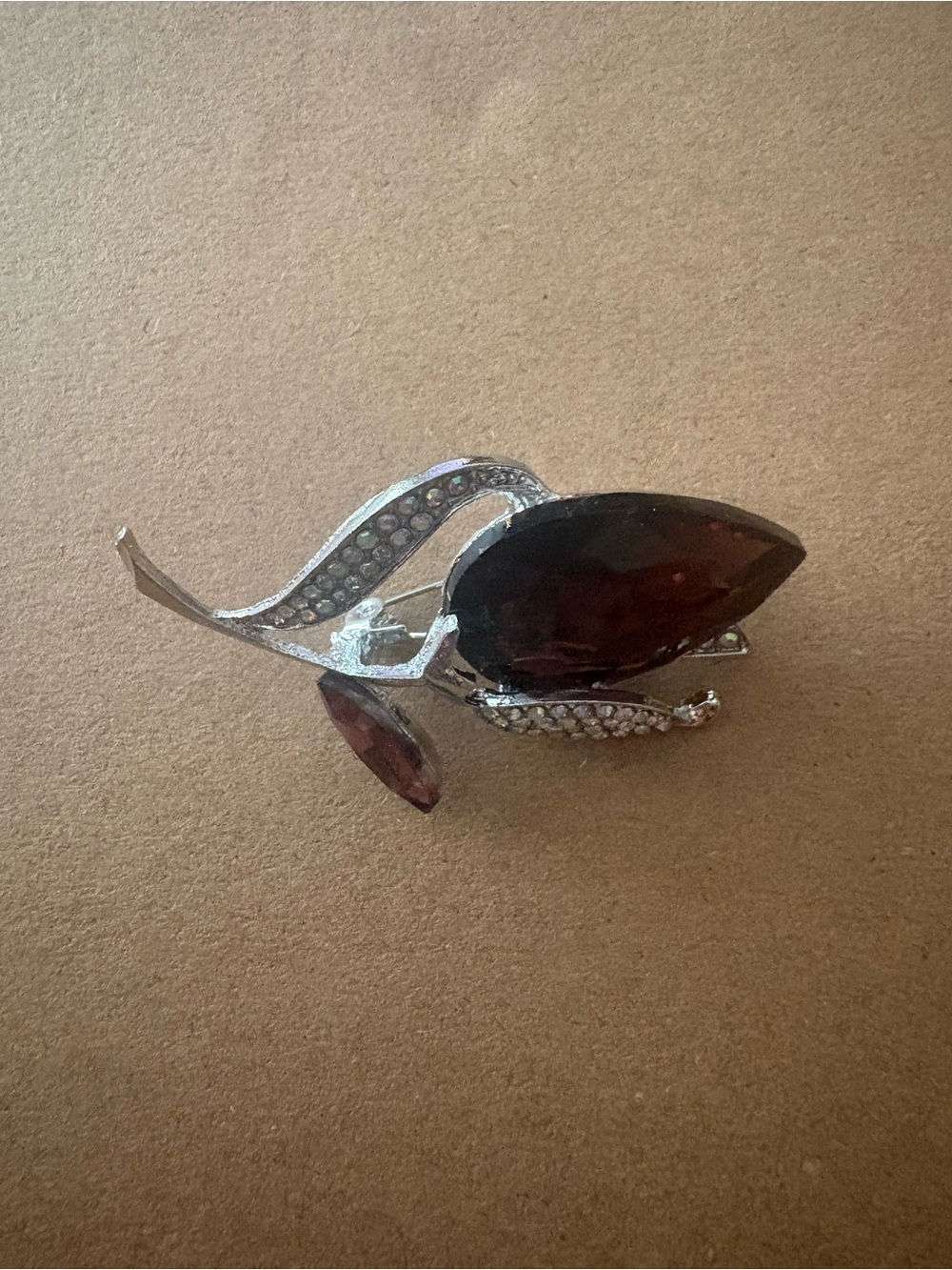 Silver-Tone Marquise Garnet Colored Leaf Brooch - Unbranded